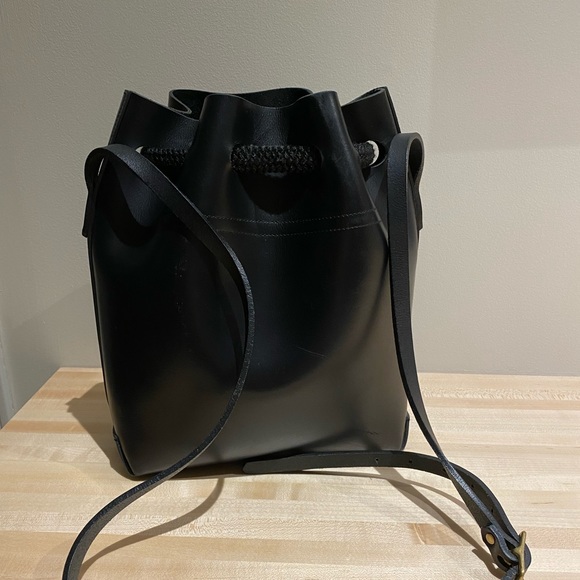 The Stowe Leather Brady Bucket Bag - Picture 3 of 7